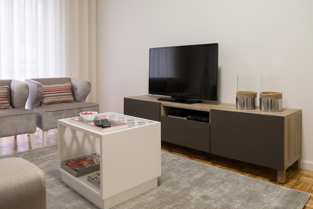 Large Double or Twin Room