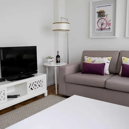 Simon Guest Apartments-3